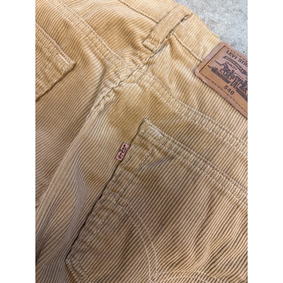 Levi Strauss 540 Relaxed Fit Corduroy Pants Tan Mens Size 36x30 - Picture 2 of 6